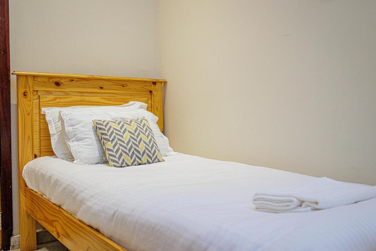 Ocean Villa Heights Бруфут Экстерьер фото